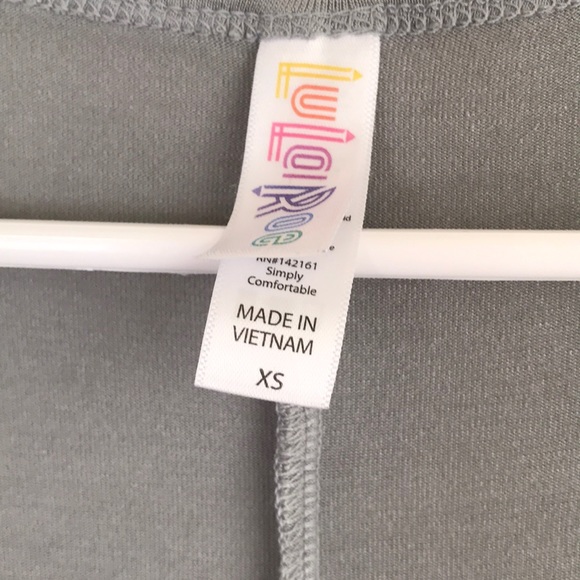 LulaRoe Perfect Tee - Picture 2 of 2